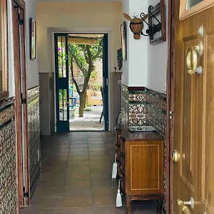 Charming 4 Bedroom Village With Patio Mijas